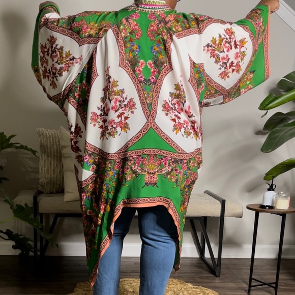 Spring Color Kimono - Picture 3 of 3